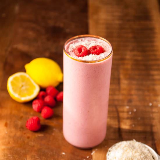 Creamy Raspberry Coconut Smoothie