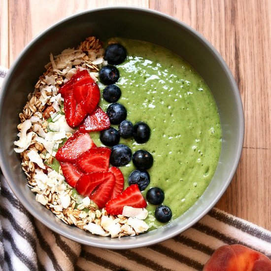 Green Peach Smoothie Bowl