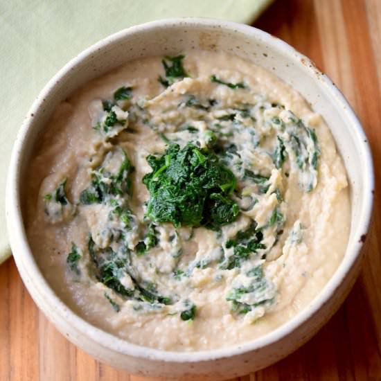 Roasted Garlic Spinach Bean Dip