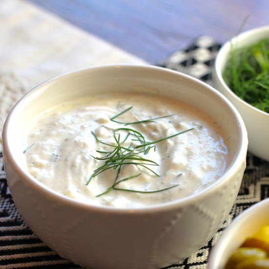 Lebne Garlic Dill Dip