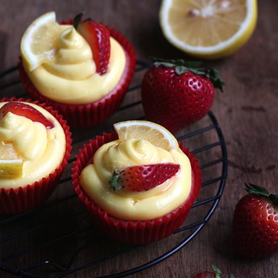 Strawberry Lemonade Cupcakes