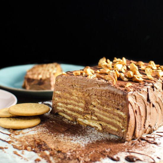 No Bake Chocolate Cookie Cake