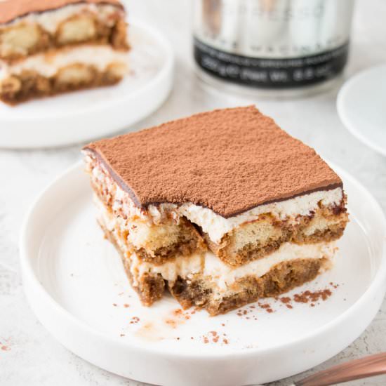 Easy Eggless Tiramisu