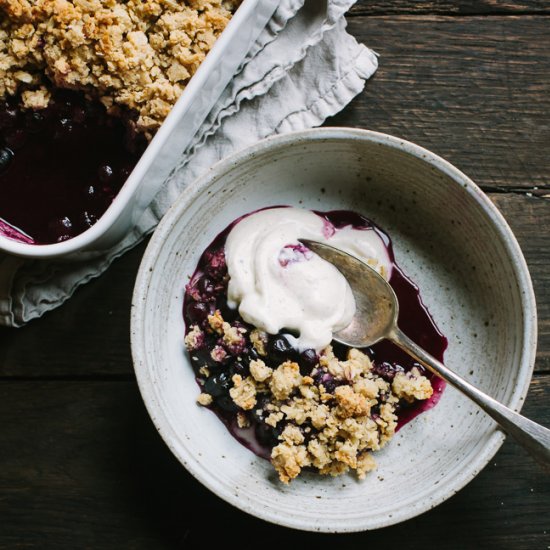 Blueberry Almond Breakfast Crisp