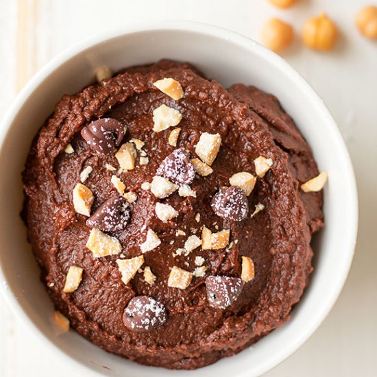 5 Minute Chocolate Hummus