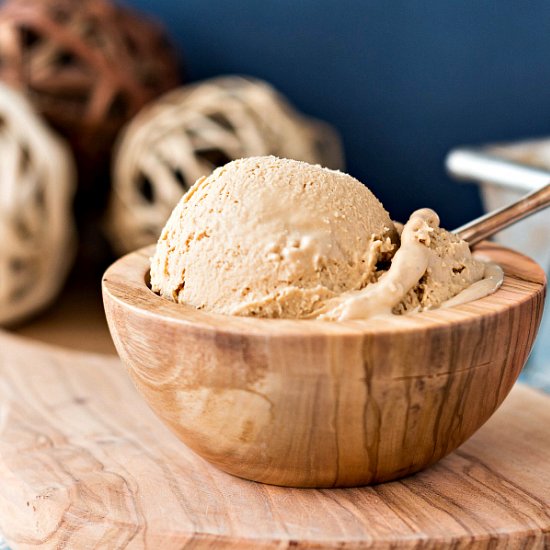 Organic Caramel Vanilla Ice Cream