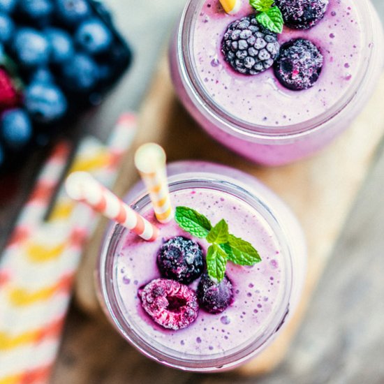 Creamy Blueberry Vanilla Smoothie