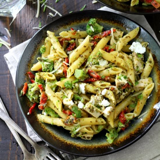 Chicken and Broccoli One Pot Pasta