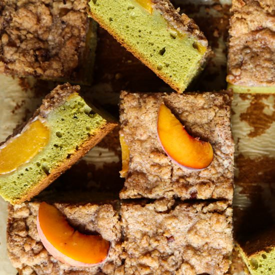 Matcha Peach Crumble Cake