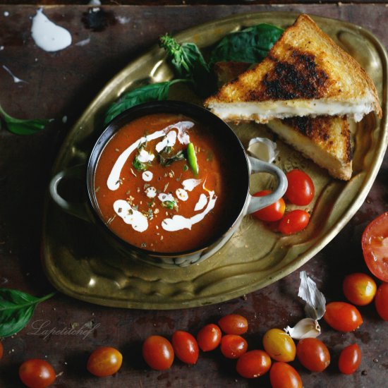 Roasted Red Pepper and Tomato Soup