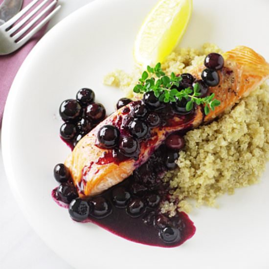 Salmon with blueberry sauce