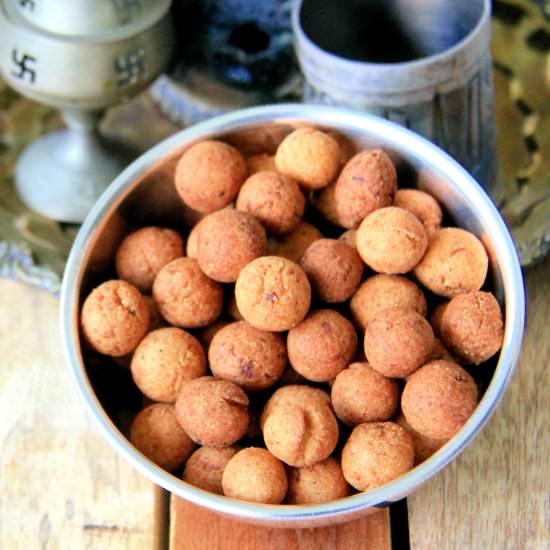 Rava Seedai – Semolina Balls