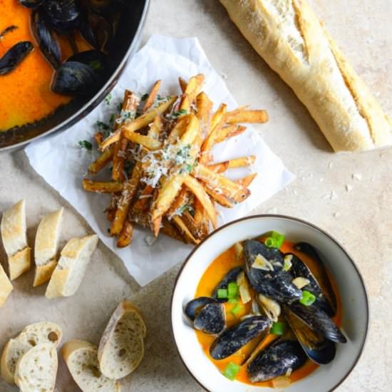 Coconut curry mussels