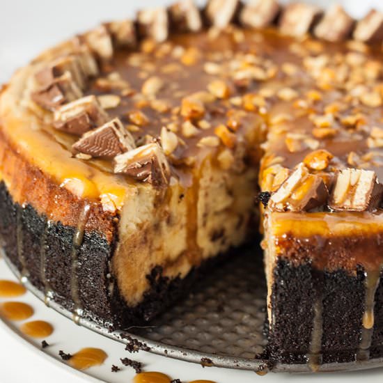 Snickers Cheesecake