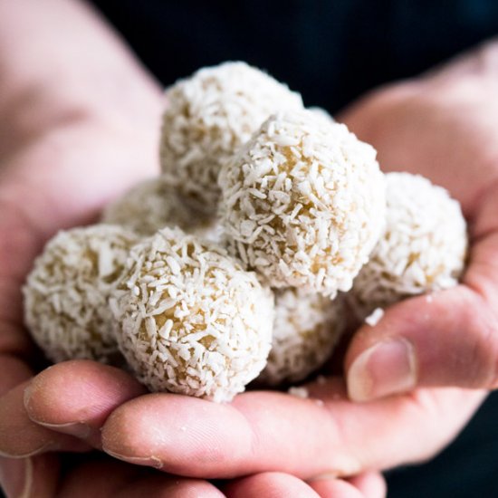 Coconut Date Balls