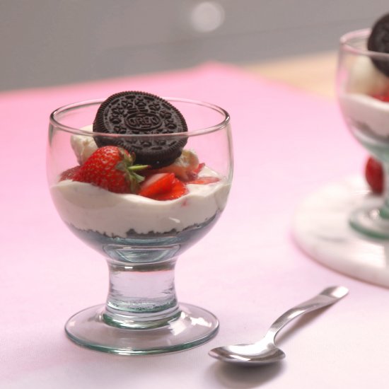 Strawberry Cheesecake Oreo Parfait