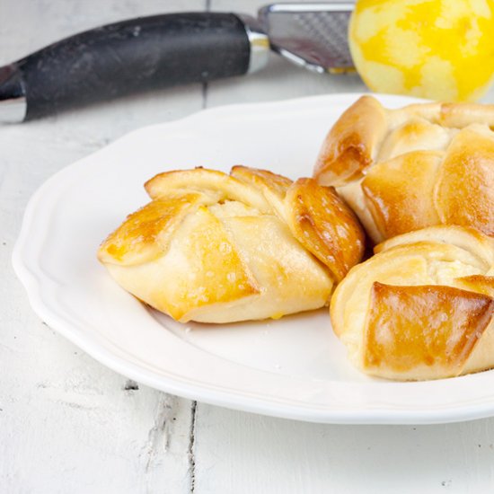 Branzoaice: Romanian Lemon Pastries