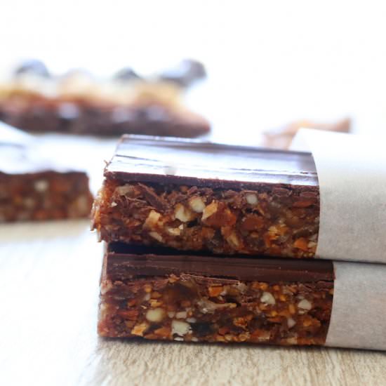 No-Bake Fruit and Nut Bars