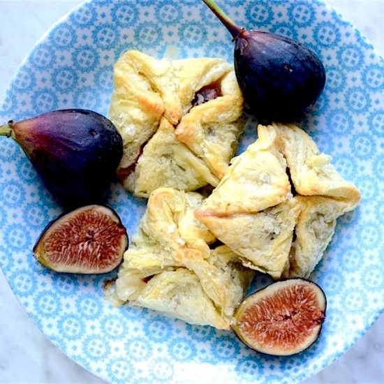 Fig Prosciutto and Gruyere Purses