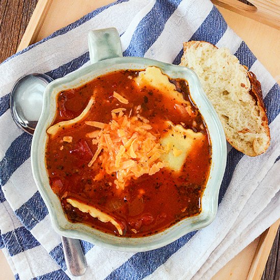 Slow Cooker Ravioli Soup