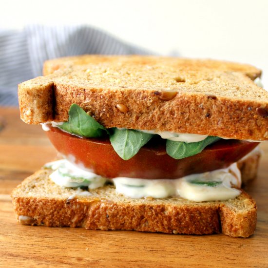 Spicy Tomato Sandwich