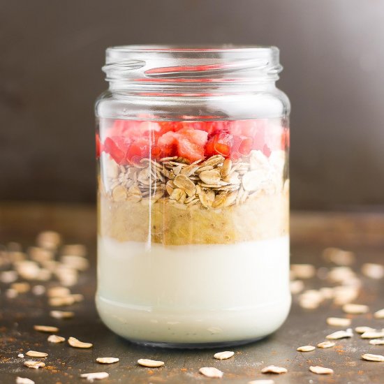 Strawberry Banana Overnight Oats