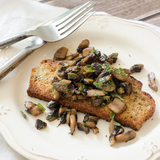 Tarragon Mushrooms on Toast