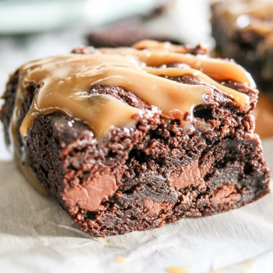 Chocolate Chip Brownies and Caramel