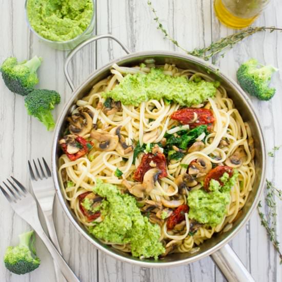 Broccoli Pesto Healthy Pasta