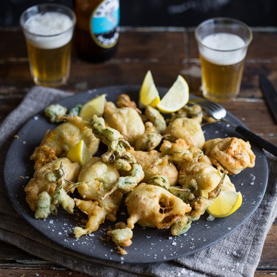 Stuffed zucchini flowers