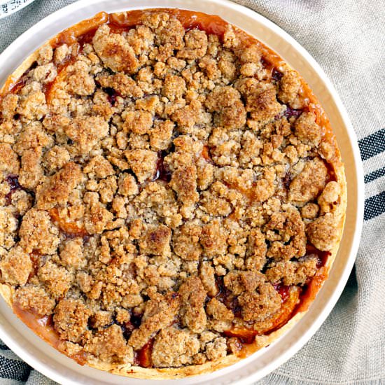 Peach Crumble Pie