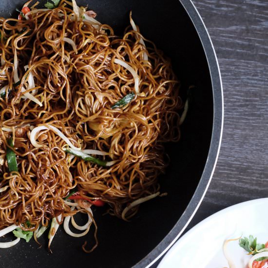 Easy Stir-fry Soy Sauce Noodles