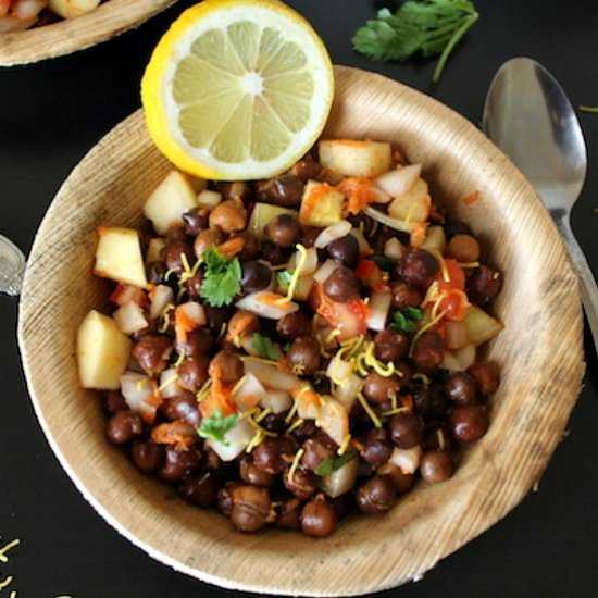 Black Chickpeas Salad | Vegan