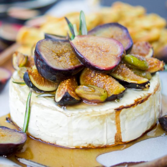 Honey Baked Brie with Figs