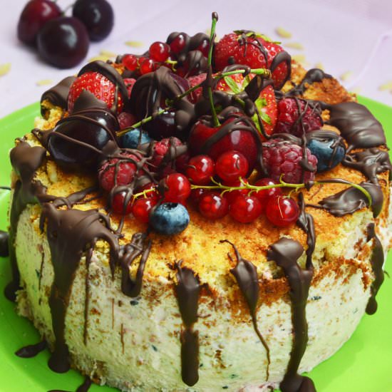 Naked Cake with Berries