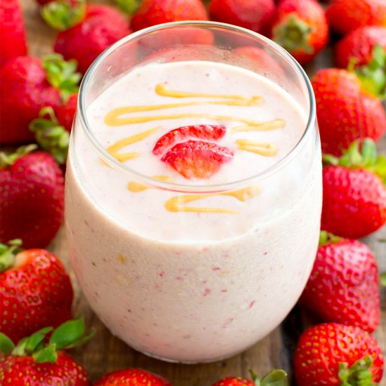 Vegan Strawberry PB Smoothie