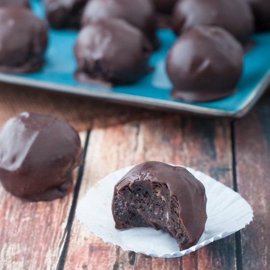 Dark Choc., Pecan & Cheese Truffles