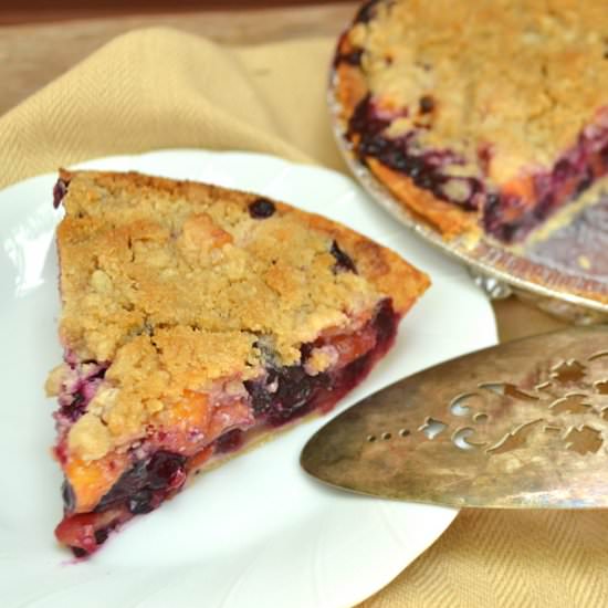 Peach & Blueberry Crumb Pie