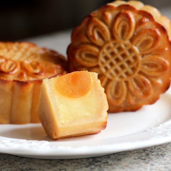 Traditional Baked Mooncake