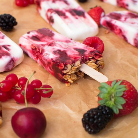 Berry & Granola Froyo Lollies