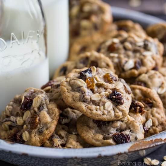 Soft & Chewy Oatmeal Raisin Cookies