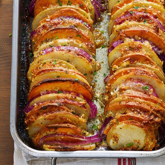 Garlic Parmesan Roasted Potatoes