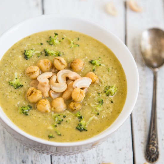 Broccoli Cashew Soup