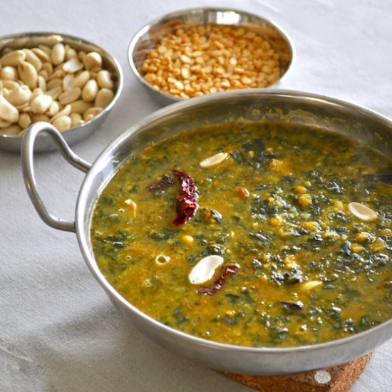 Spinach Peanuts Gravy