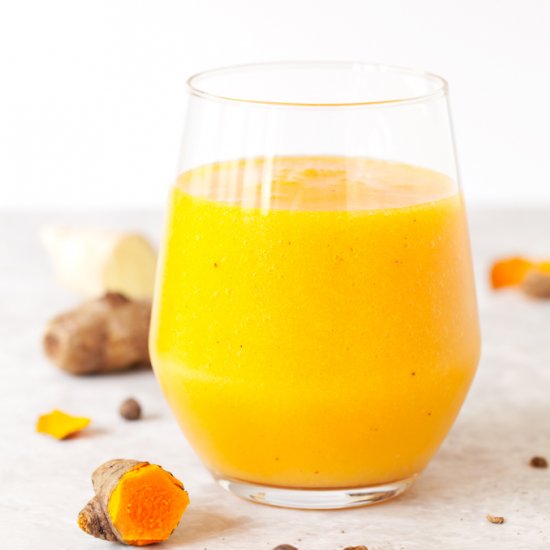 Tropical Turmeric Smoothie