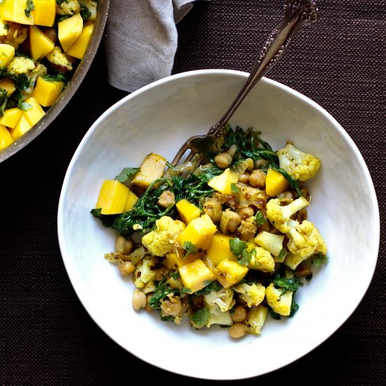 Chickpea Cauliflower Mango Salad