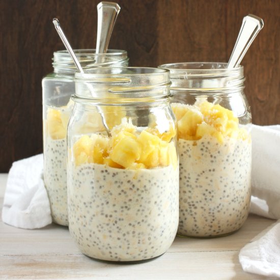 Piña Colada Overnight Oats