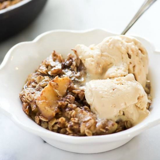 Caramel Apple Crisp