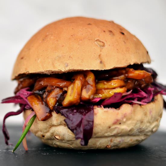 Teriyaki Pulled Jackfruit Burger