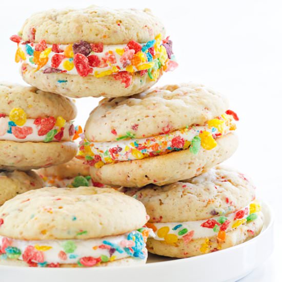 Fruity Pebbles Whoopie Pies